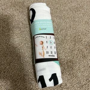 Milestone blanket for baby